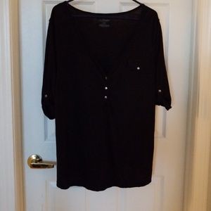 LAYNE BRYANT BUTTON ACCENT SHIRT WITH ROLL SLEEVES